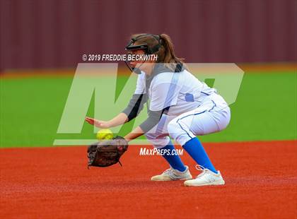 Thumbnail 3 in Dodd City vs. Ector (UIL 1A Regional Semifinal) photogallery.