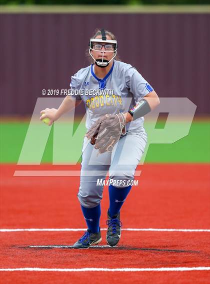 Thumbnail 2 in Dodd City vs. Ector (UIL 1A Regional Semifinal) photogallery.