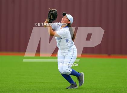 Thumbnail 1 in Dodd City vs. Ector (UIL 1A Regional Semifinal) photogallery.