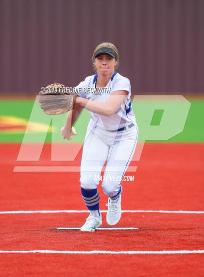 Thumbnail 3 in Dodd City vs. Ector (UIL 1A Regional Semifinal) photogallery.