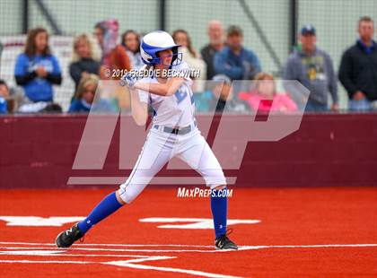 Thumbnail 1 in Dodd City vs. Ector (UIL 1A Regional Semifinal) photogallery.