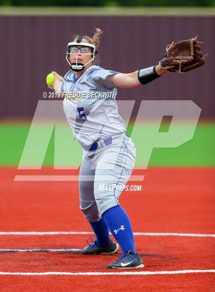 Thumbnail 2 in Dodd City vs. Ector (UIL 1A Regional Semifinal) photogallery.