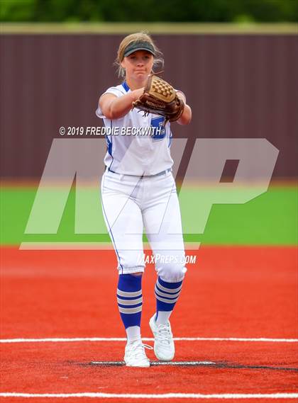 Thumbnail 1 in Dodd City vs. Ector (UIL 1A Regional Semifinal) photogallery.