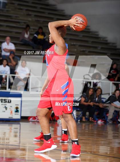 Thumbnail 1 in Duncanville vs. Judson (McDonald's Texas Invitational) photogallery.