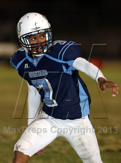 Thumbnail 3 in Harvard-Westlake vs. Sylmar photogallery.
