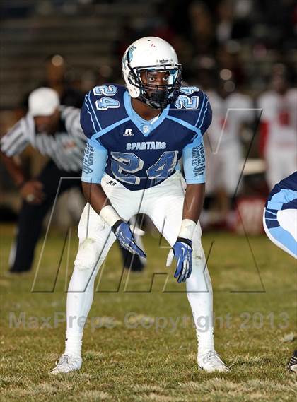 Thumbnail 1 in Harvard-Westlake vs. Sylmar photogallery.