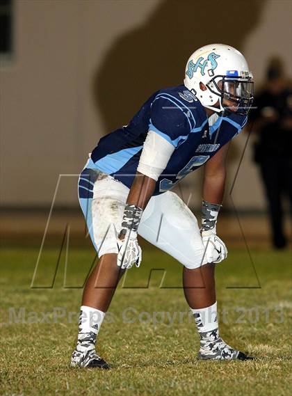 Thumbnail 1 in Harvard-Westlake vs. Sylmar photogallery.
