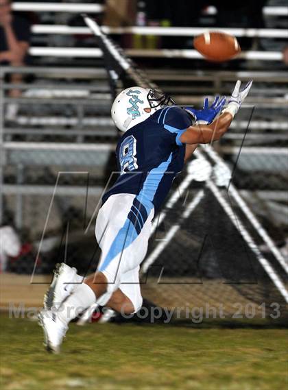 Thumbnail 1 in Harvard-Westlake vs. Sylmar photogallery.
