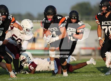 Thumbnail 3 in Linden-McKinley @ Amanda-Clearcreek photogallery.