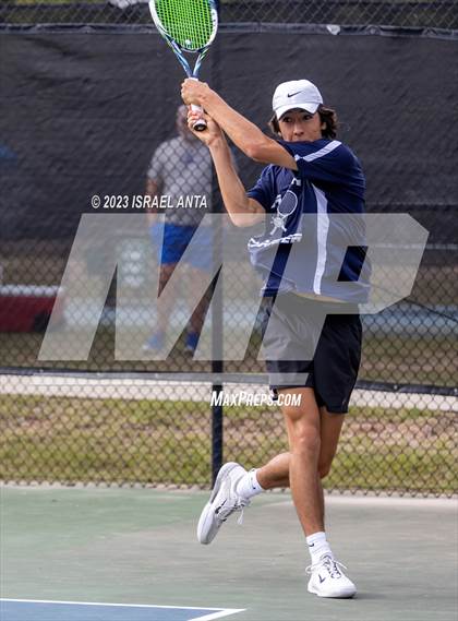 Thumbnail 2 in Greene Central vs. Raleigh Charter  (NCHSAA 2A Individual Semifinal) photogallery.