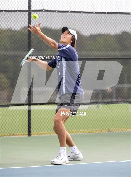 Thumbnail 2 in Greene Central vs. Raleigh Charter  (NCHSAA 2A Individual Semifinal) photogallery.