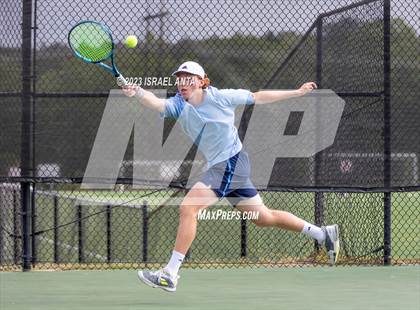 Thumbnail 3 in Greene Central vs. Raleigh Charter  (NCHSAA 2A Individual Semifinal) photogallery.
