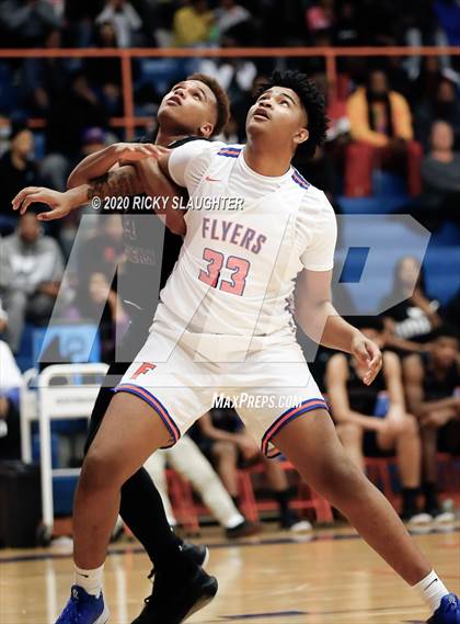 Thumbnail 2 in East St. Louis vs. Christian Brothers (King Classic in the City of Champions) photogallery.