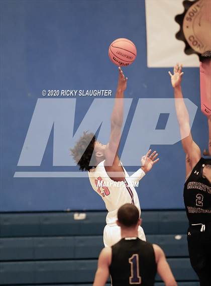 Thumbnail 2 in East St. Louis vs. Christian Brothers (King Classic in the City of Champions) photogallery.