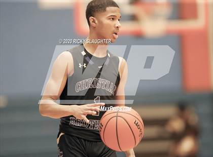 Thumbnail 3 in East St. Louis vs. Christian Brothers (King Classic in the City of Champions) photogallery.