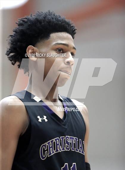 Thumbnail 1 in East St. Louis vs. Christian Brothers (King Classic in the City of Champions) photogallery.