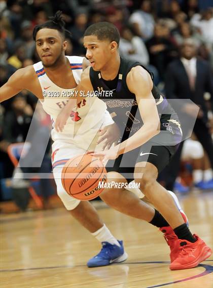 Thumbnail 1 in East St. Louis vs. Christian Brothers (King Classic in the City of Champions) photogallery.
