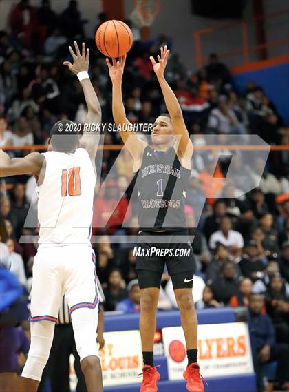 Thumbnail 1 in East St. Louis vs. Christian Brothers (King Classic in the City of Champions) photogallery.