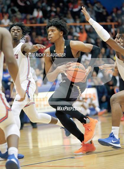 Thumbnail 1 in East St. Louis vs. Christian Brothers (King Classic in the City of Champions) photogallery.