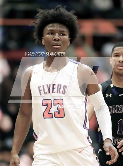 Thumbnail 2 in East St. Louis vs. Christian Brothers (King Classic in the City of Champions) photogallery.