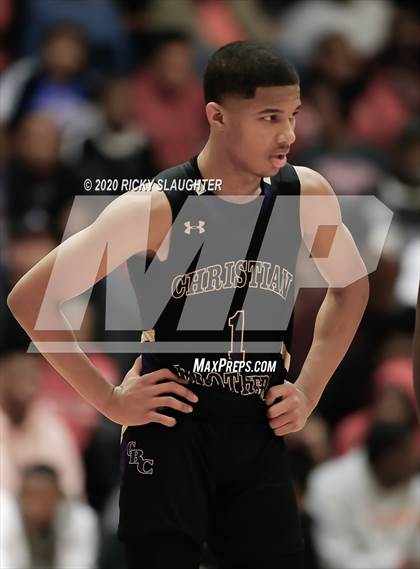Thumbnail 3 in East St. Louis vs. Christian Brothers (King Classic in the City of Champions) photogallery.