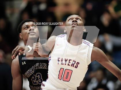 Thumbnail 3 in East St. Louis vs. Christian Brothers (King Classic in the City of Champions) photogallery.