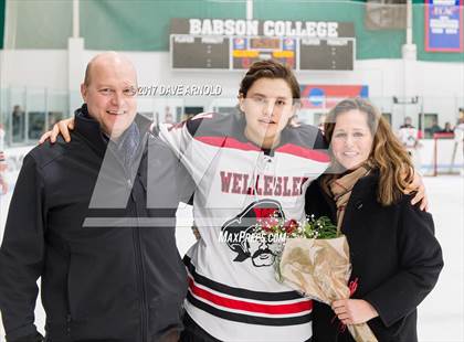 Thumbnail 1 in Needham @ Wellesley photogallery.