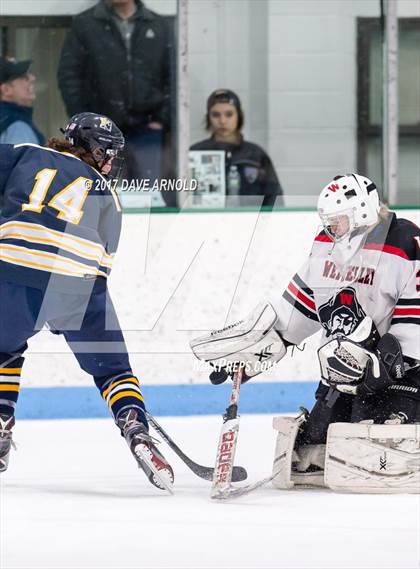 Thumbnail 1 in Needham @ Wellesley photogallery.