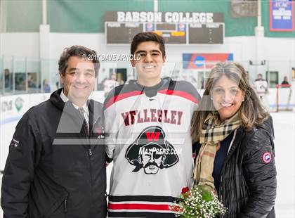 Thumbnail 1 in Needham @ Wellesley photogallery.