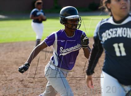 Thumbnail 3 in Rosemont @ Sacramento photogallery.