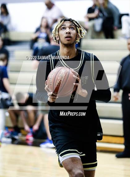 Thumbnail 2 in Oak Park vs La Canada photogallery.