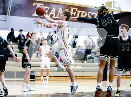 Thumbnail 3 in Oak Park vs La Canada photogallery.