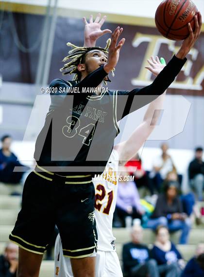 Thumbnail 2 in Oak Park vs La Canada photogallery.