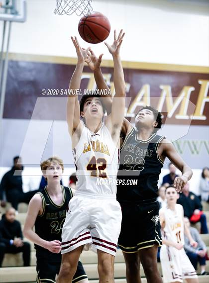 Thumbnail 1 in Oak Park vs La Canada photogallery.