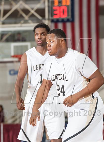 Thumbnail 3 in Springfield Central vs. Manchester (Spalding Hoophall Classic) photogallery.