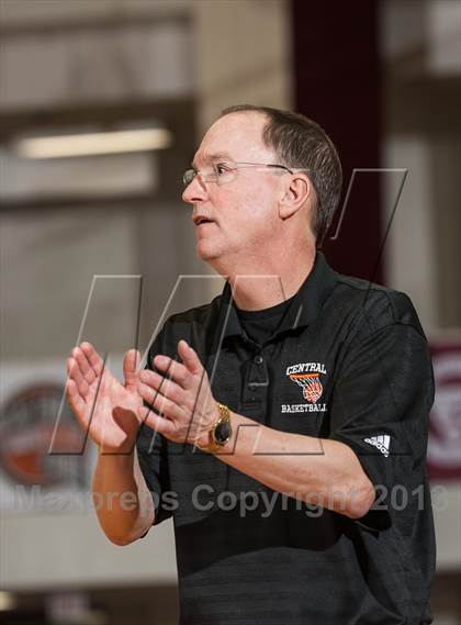 Thumbnail 1 in Springfield Central vs. Manchester (Spalding Hoophall Classic) photogallery.