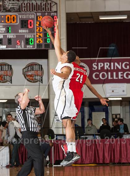 Thumbnail 1 in Springfield Central vs. Manchester (Spalding Hoophall Classic) photogallery.