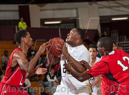 Thumbnail 1 in Springfield Central vs. Manchester (Spalding Hoophall Classic) photogallery.
