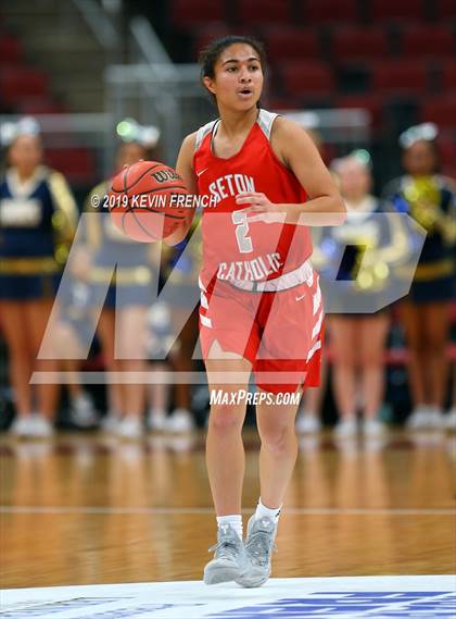 Thumbnail 3 in Seton Catholic vs. Shadow Mountain (AIA 4A Final) photogallery.