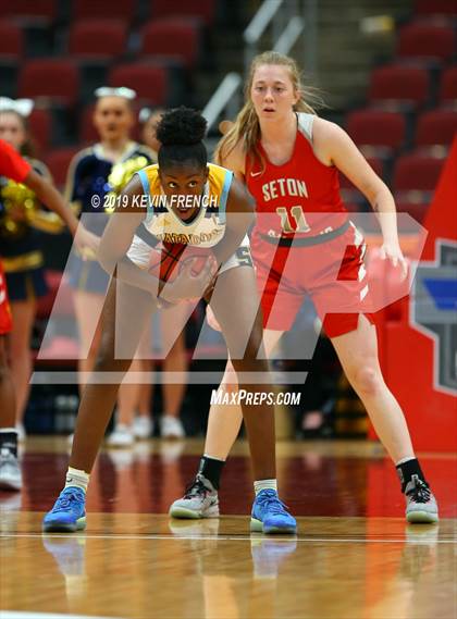 Thumbnail 2 in Seton Catholic vs. Shadow Mountain (AIA 4A Final) photogallery.