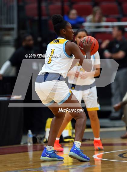 Thumbnail 2 in Seton Catholic vs. Shadow Mountain (AIA 4A Final) photogallery.