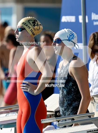Thumbnail 1 in AIA D2 Swim Finals photogallery.