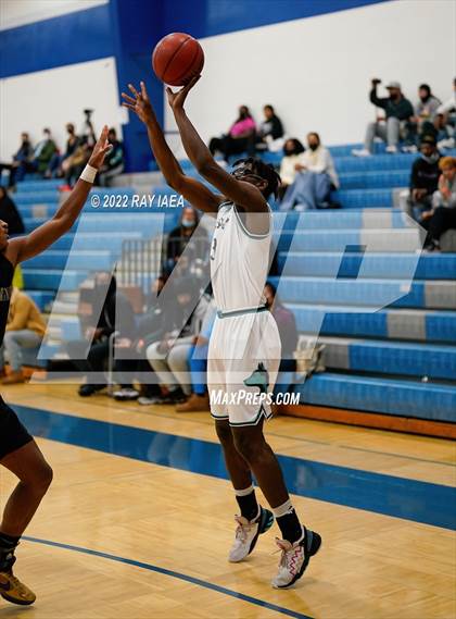 Thumbnail 2 in Weston Ranch vs. Sheldon (Battle for Norcal) photogallery.