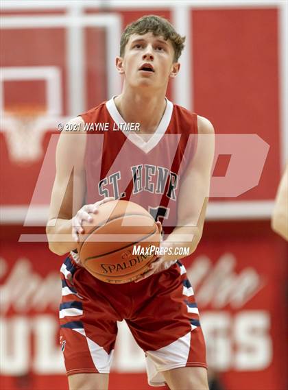 Thumbnail 2 in St. Henry vs Covington Catholic (ninth region) photogallery.