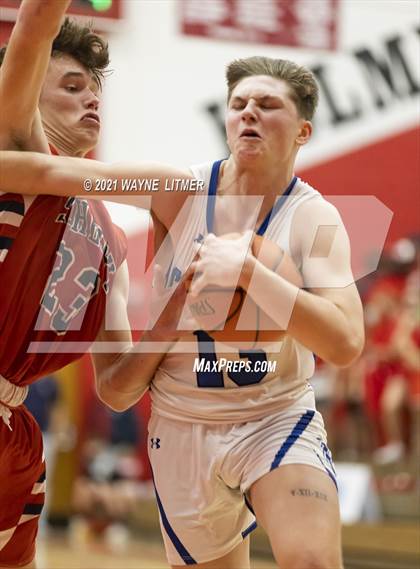 Thumbnail 3 in St. Henry vs Covington Catholic (ninth region) photogallery.