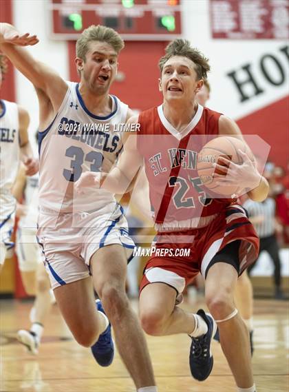 Thumbnail 3 in St. Henry vs Covington Catholic (ninth region) photogallery.