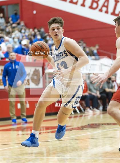 Thumbnail 2 in St. Henry vs Covington Catholic (ninth region) photogallery.