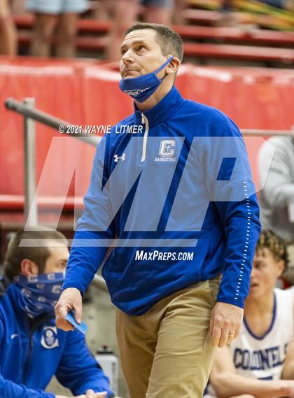 Thumbnail 3 in St. Henry vs Covington Catholic (ninth region) photogallery.