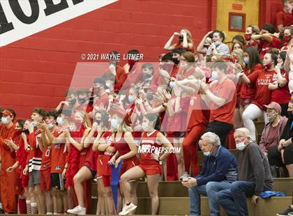 Thumbnail 1 in St. Henry vs Covington Catholic (ninth region) photogallery.