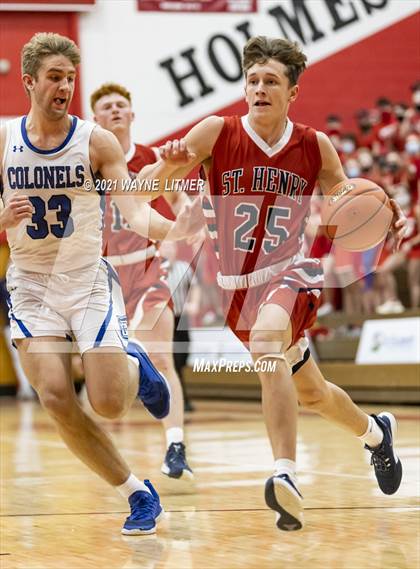 Thumbnail 3 in St. Henry vs Covington Catholic (ninth region) photogallery.